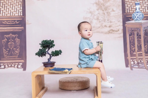 丹阳孕妇肚子上的黑线